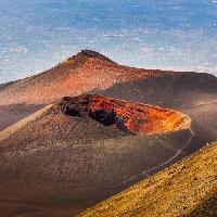 Pixwords Billedet med vulkan, eruption, orken, natur, krater, landskab Martin Molcan (Martinmolcan)