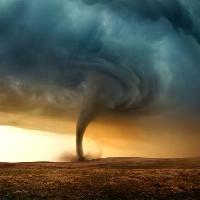 Pixwords Billedet med tornado, jord, landskab, storm, bla Solarseven
